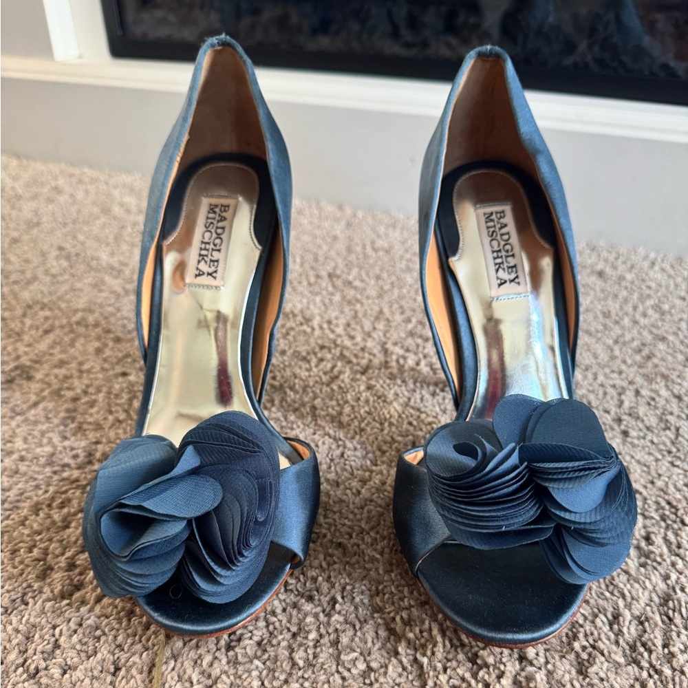 Badgley Mischka Randall Satin Pump